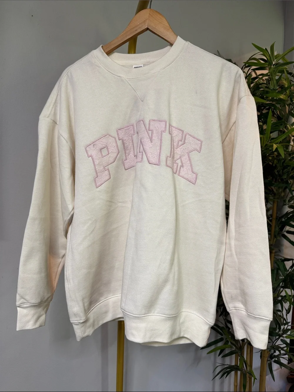 PINK Victoria's Secret Crewneck Cream Sweatshirt lace Light Pink Logo EUC M - Picture 1 of 10